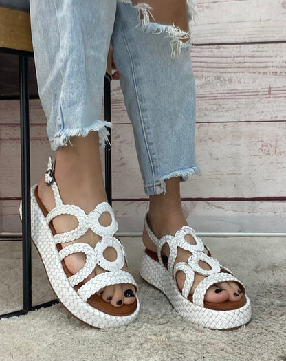 Vueva Sandalo Platform bianco pelle intrecciata