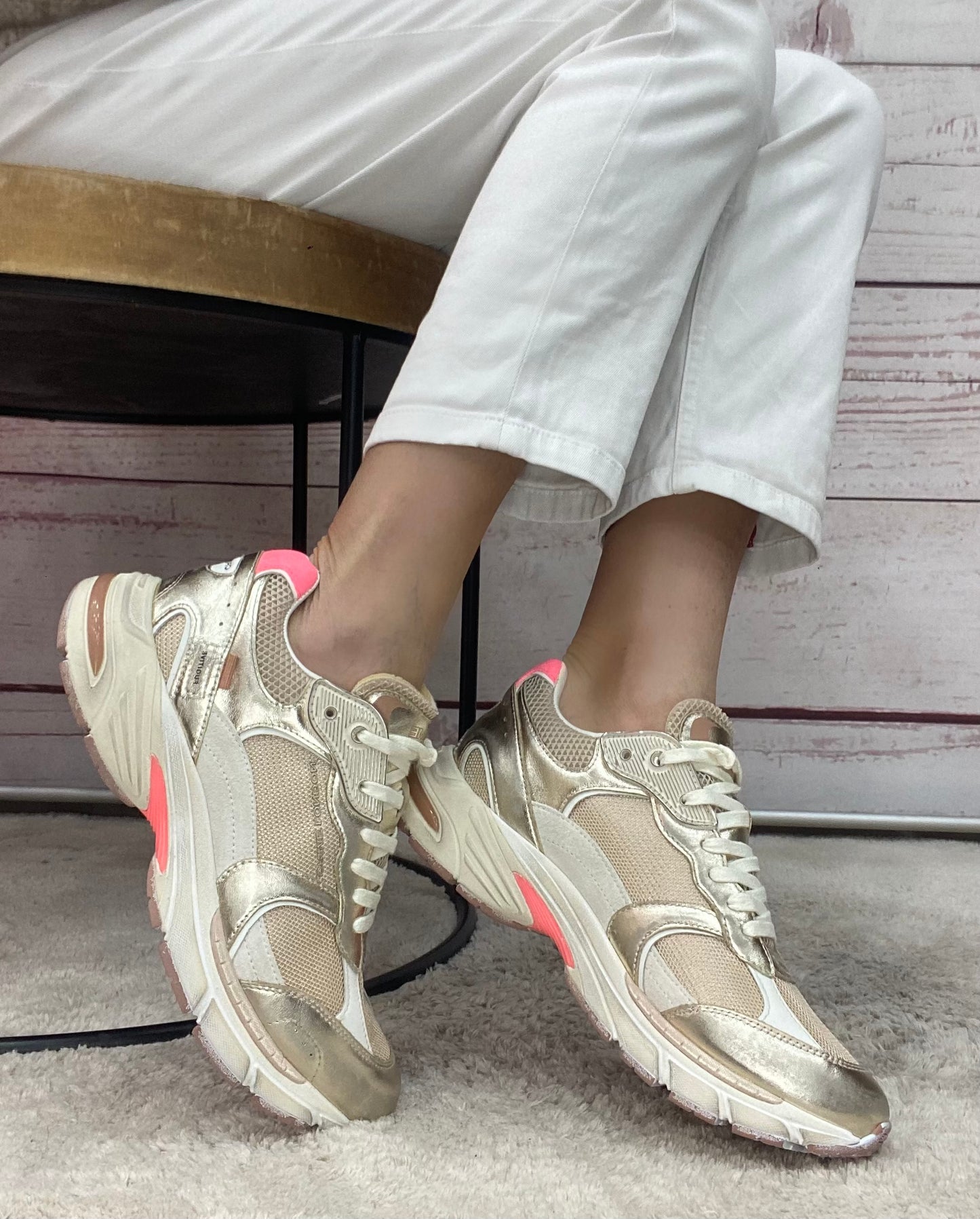 Crime Fugitive 9094 Gold Rush